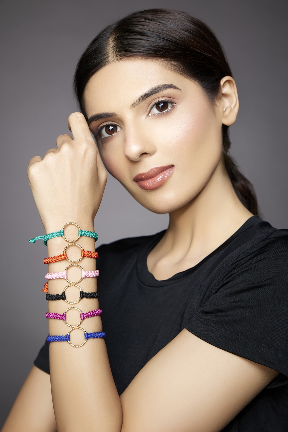 Thread wristband shop