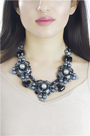 The Opera In Vienna Crystal Pearl Necklace