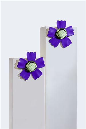 Lavande L’Aster Acrylic Flower Stud Earrings