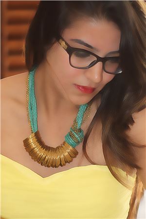 Spinning Around Turquoise Resin Beads Gold Ring Necklace