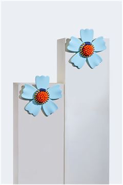 Cyan L’aster Acrylic Flower Stud Earrings